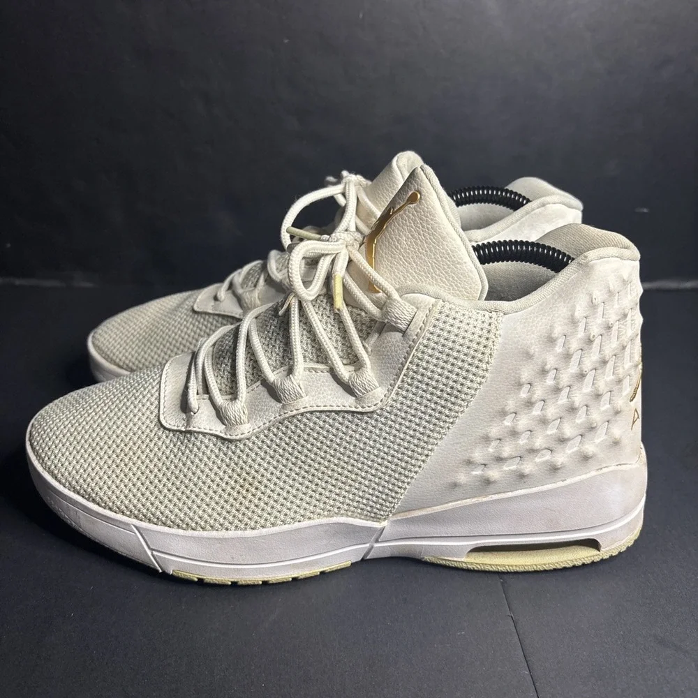 Size 8.5 - Air Jordan Academy White